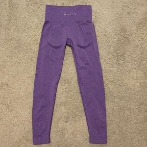 🔴SOLD🔴 
NVGTN contour leggings